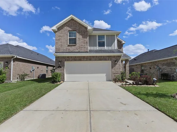 7447 French Quarter Ct, Fulshear, TX 77441