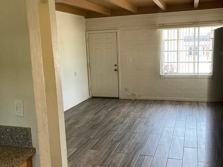1632 N Louis Ln #5 — Photo 23