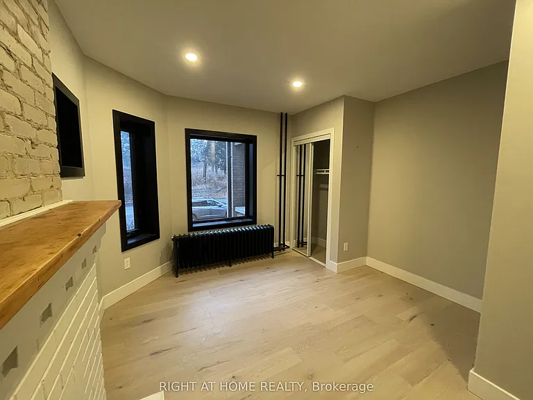 363 Parkside Dr #1 — Photo 6
