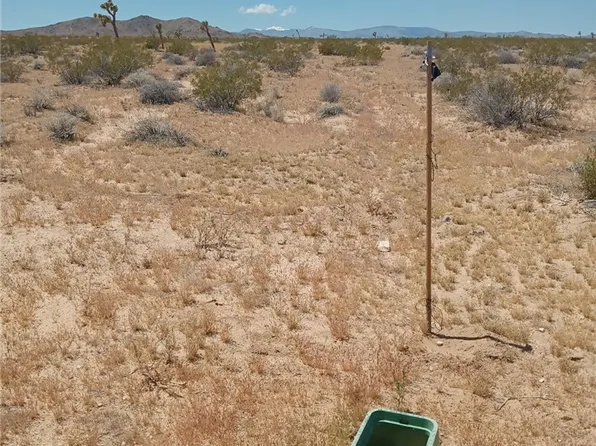 408 Stable Rd #69, Landers, CA 92285