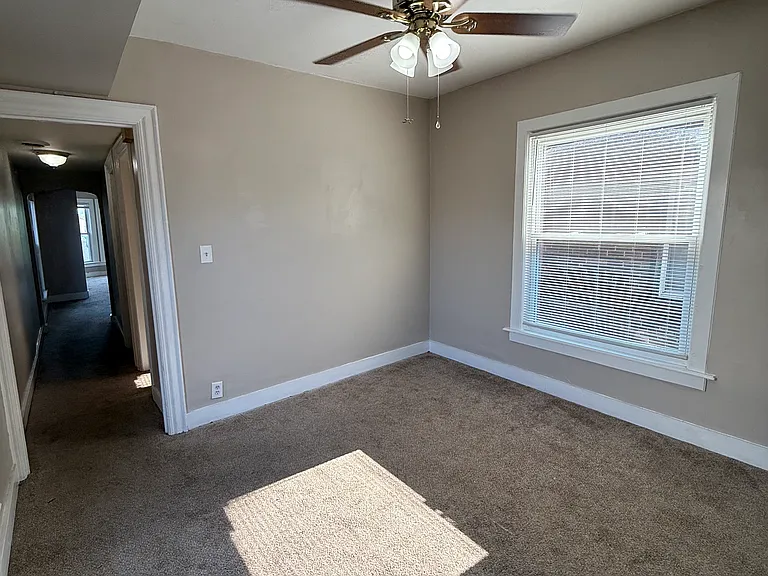439 W Ferry St #6 — Photo 7
