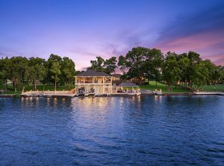 911 Legends Parkway, Kingsland, TX 78639