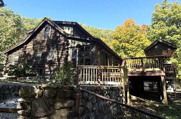 1st image of 808 Heatherton Dr
