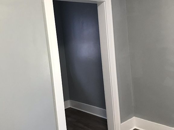 3rd image of 1305 Arlington Ave