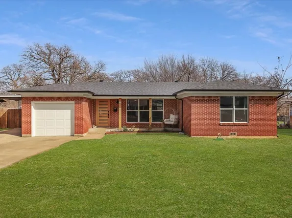 860 Lee Dr, Bedford, TX 76022