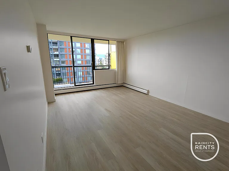 1150 Jervis St — Photo 26