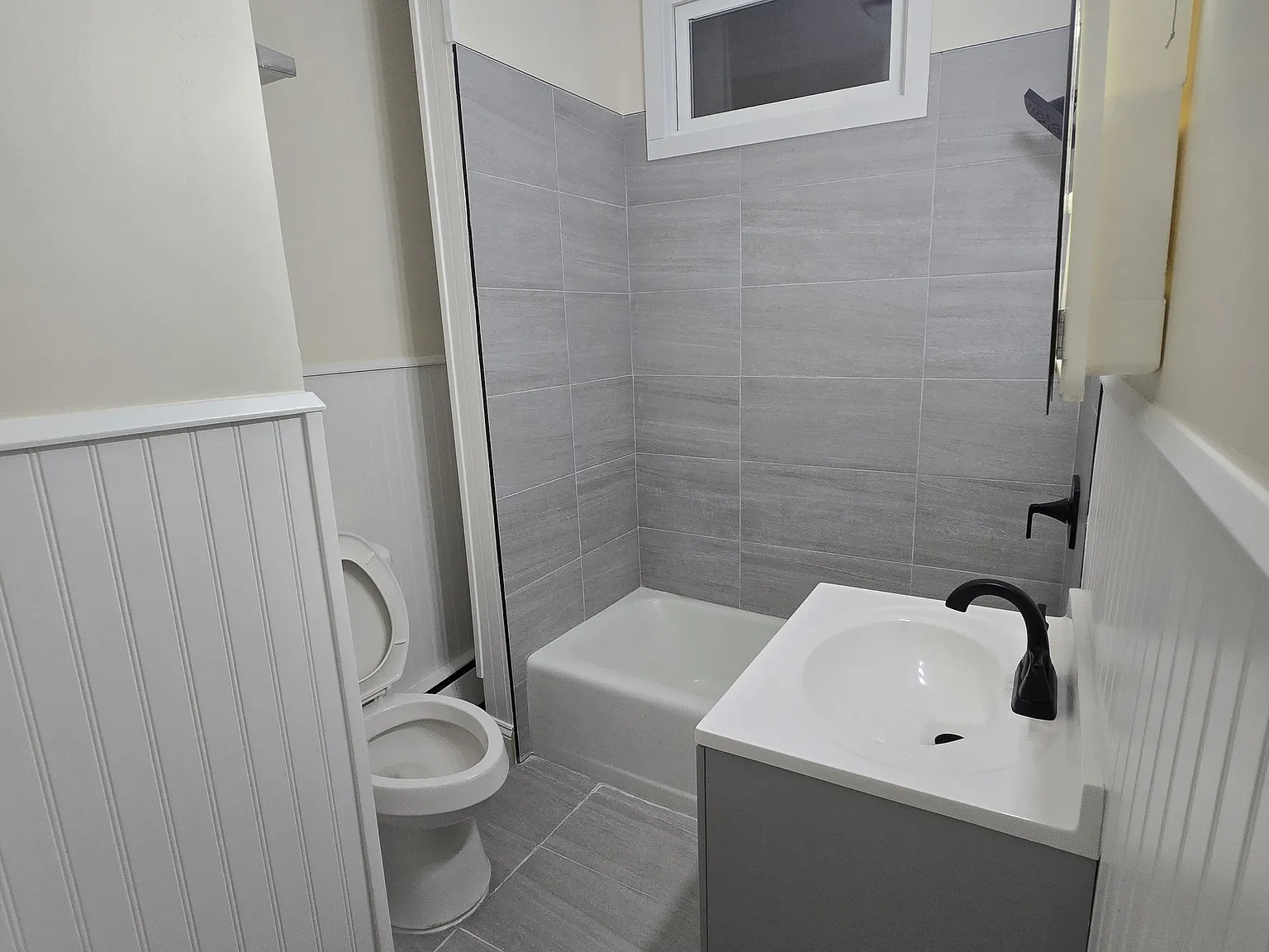 1 bed, $1,100 — Photo 4