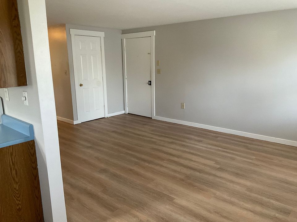 Entrance door on the right, coat closet to the left.
From the living room.