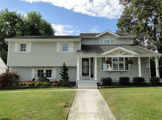 8 Harned Ave, Somers Point, NJ 08244