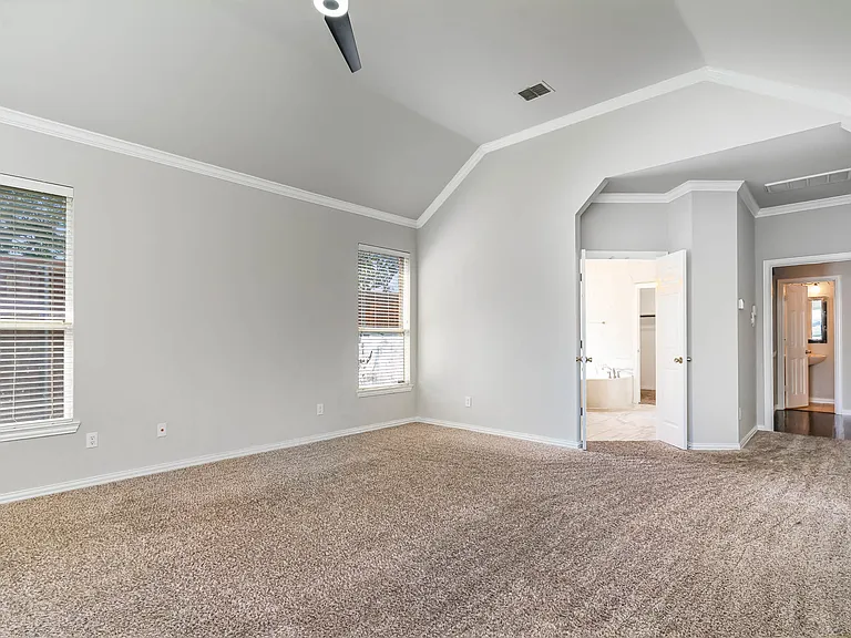 2940 Hagen Dr — Photo 22