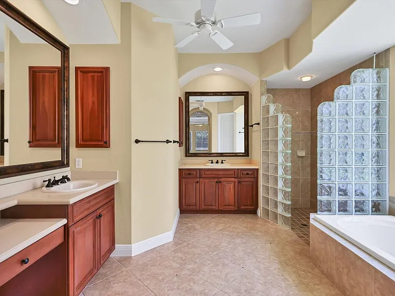 4688 Tuscana Dr — Photo 18