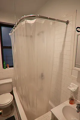Rented by PMG Real Estate  | media 2