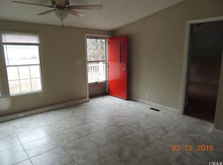 107 Brucie Ct, Point Harbor, NC 27964