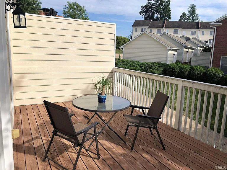 211 Brookgreen Dr — Photo 9