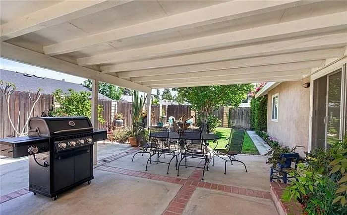 3243 Saratoga St — Photo 16