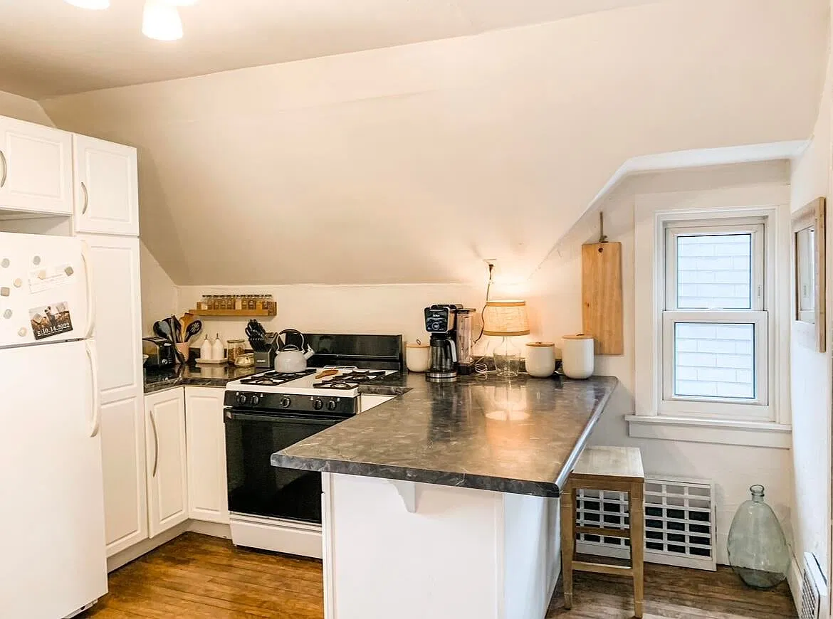 2 bed, 850 sqft, $2,250 — Photo 4