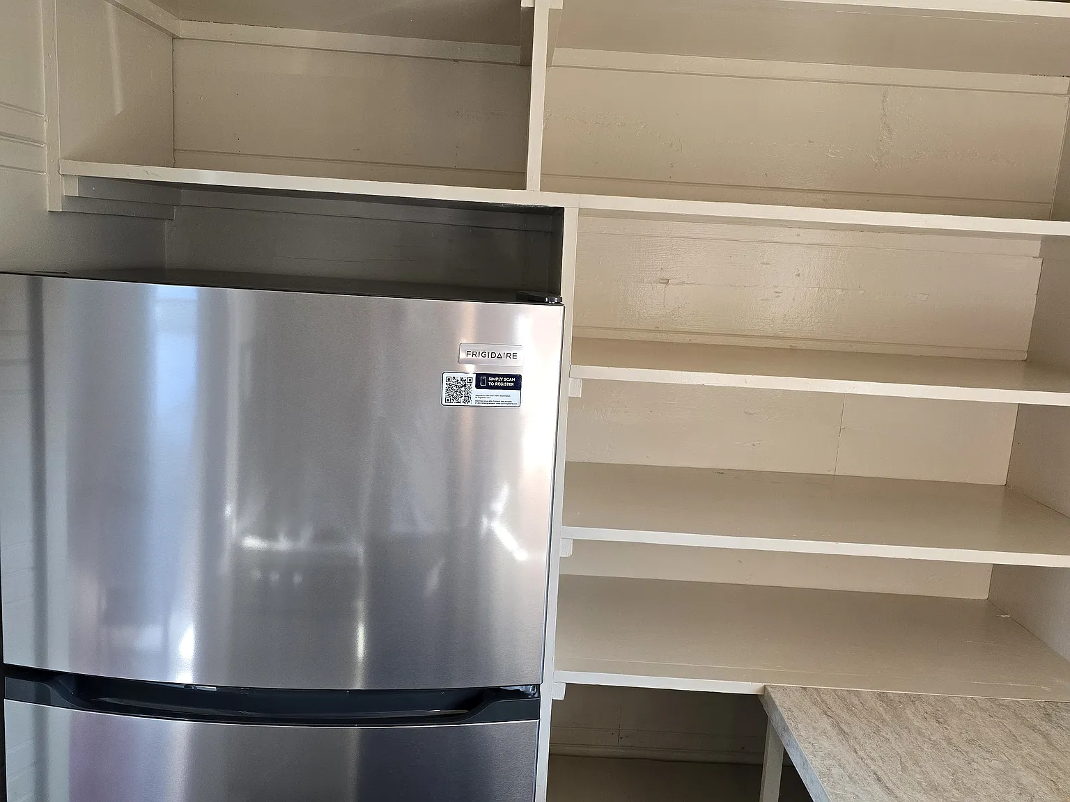 Studio, 325 sqft, $1,450 — Photo 3