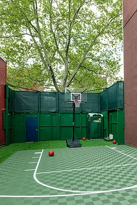 Rented by Corcoran | media 54