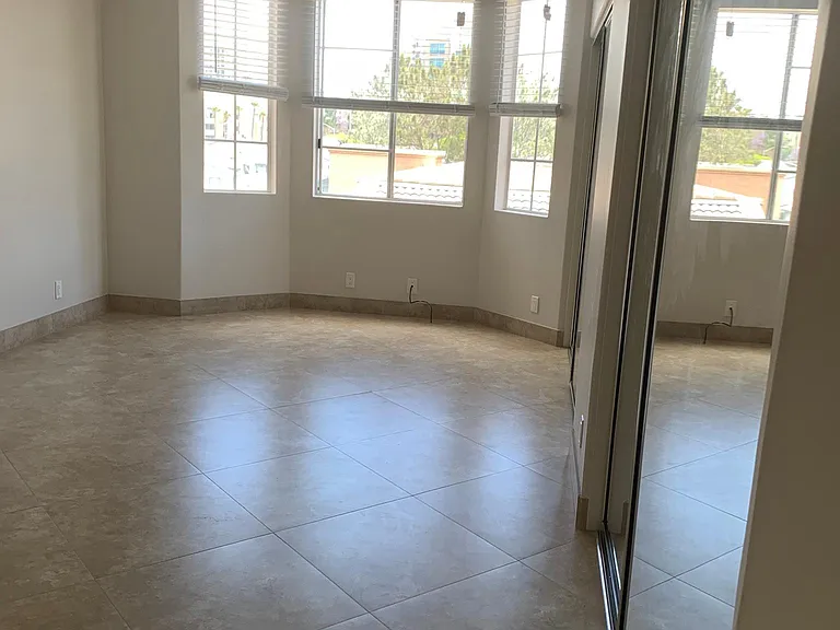 3969 Mahaila Ave — Photo 11