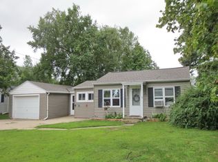 1725 Bond St, Green Bay, WI 54303