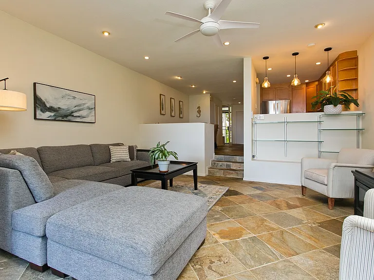117 Maunalua Ave #C — Photo 5