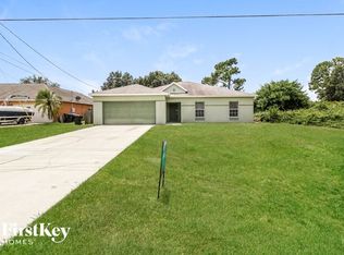 2067 N Chamberlain Blvd, North Port, FL 34286