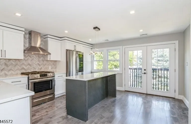 532 Cumberland St — Photo 2