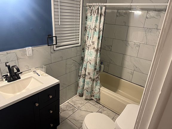 3rd image of 8125 Nightingale St
