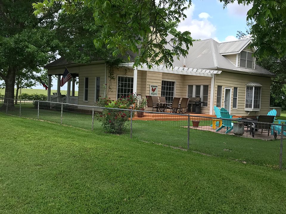 2nd image of 12554 Thielemann Rd