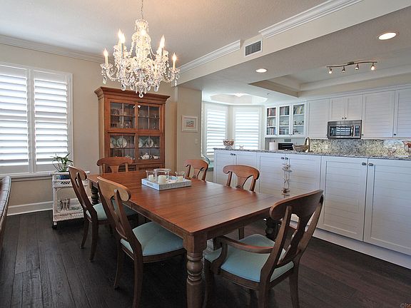 OPEN FLOOR PLAN WITH 2500 SF