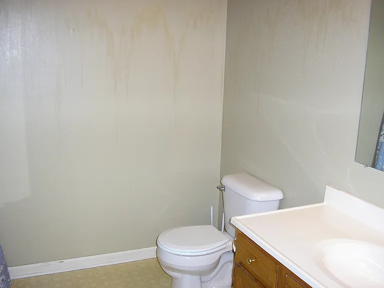 4490 Woodstone Dr — Photo 14
