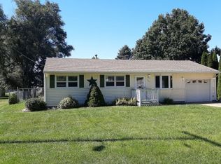 404 Wayne Rd, Rochelle, IL 61068