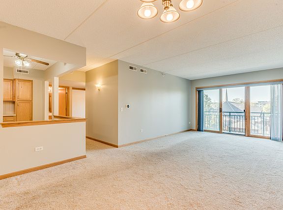 3rd image of 770 Pearson St #2-306