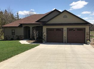 2950 S Bobcat Ct, Columbia, MO 65201