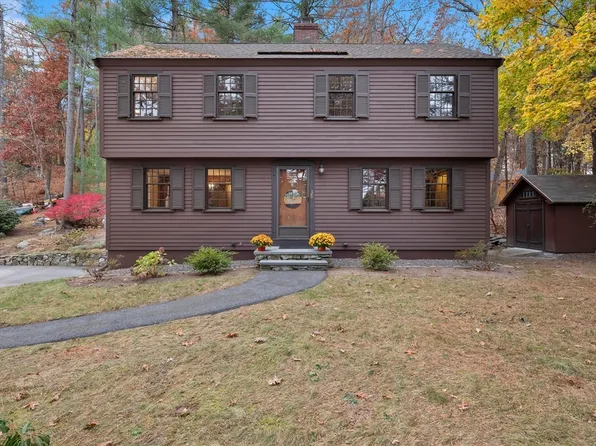 38 Mohawk Dr, Acton, MA 01720