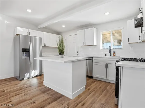 608 Stanford St, Las Vegas, NV 89107