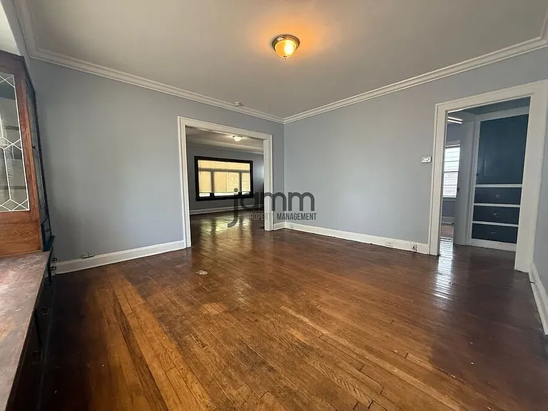 10232 Almira Ave — Photo 6