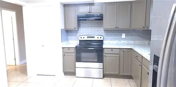 7710 Shelly St — Photo 16