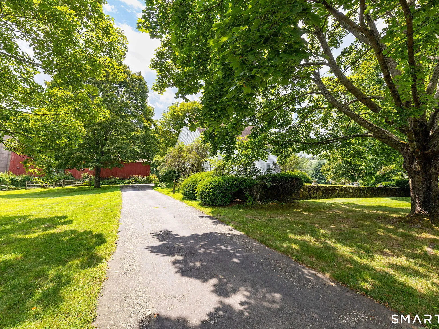 3 bed, 3.5 bath, 2901 sqft, $3,200 — Photo 3