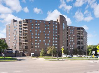 6615 Lake Shore Dr S APT 705, Minneapolis, MN 55423