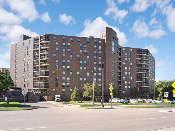 6615 Lake Shore Dr S APT 705, Minneapolis, MN 55423