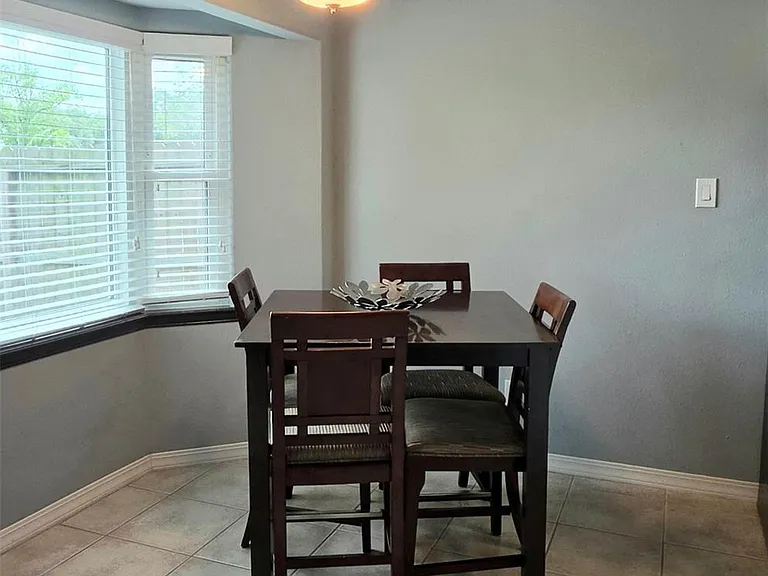 13882 Foxford Way — Photo 11