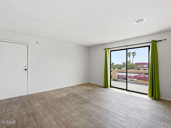 4th image of 6341 N Barcelona Ct #Court809