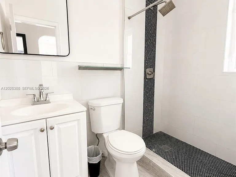 1536 Jefferson Ave #4 — Photo 11