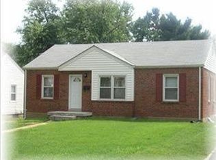 10342 Saint Henry Ln, Saint Ann, MO