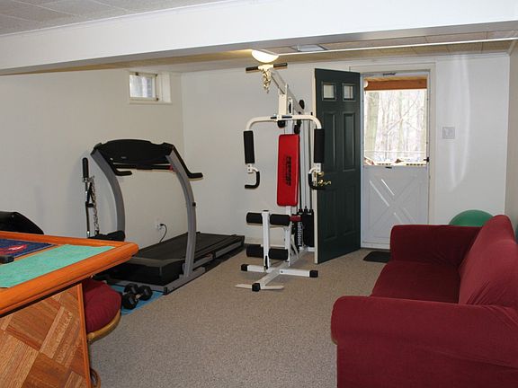 Games Rm with wetbar