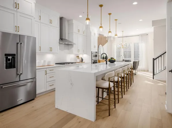 Friesian Plan, Chevy Chase Crossing - Adwyn Collection