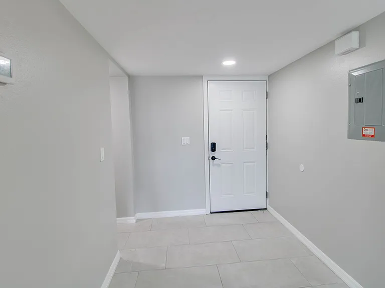 1054 Lotus Cove Ct #612 — Photo 2
