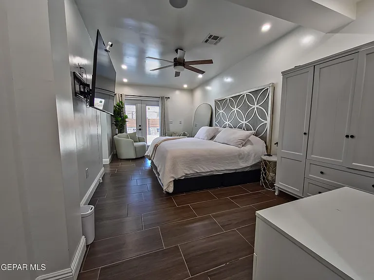 7321 Cuba Dr — Photo 28