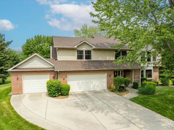 215 Dickson Ct, Yorkville, IL 60560